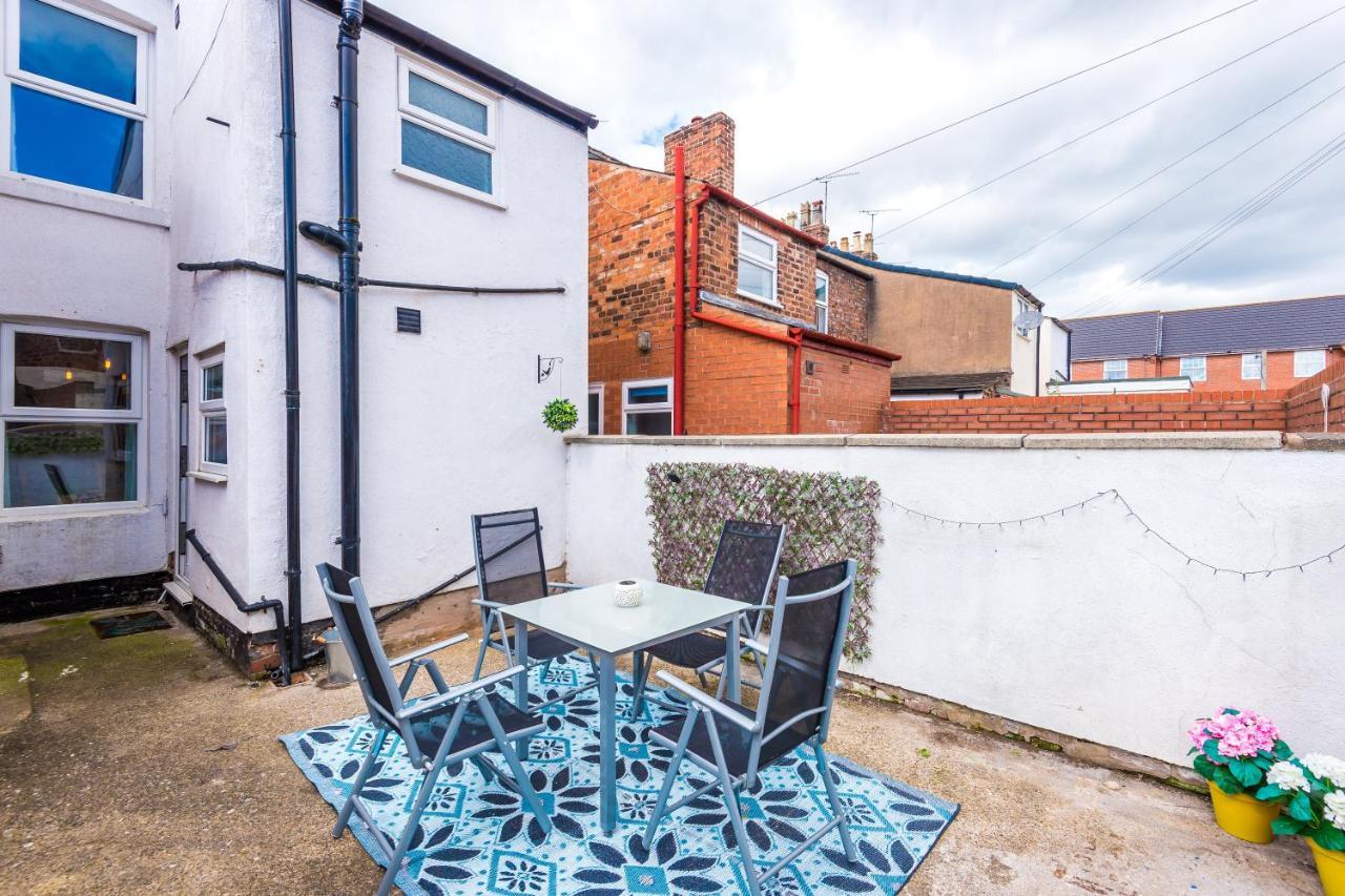 Spacious 2-Bed City-Centre Cottage In Chester By 53 Degrees Property - Ideal For Groups & Couples - Sleeps 6 Eksteriør billede